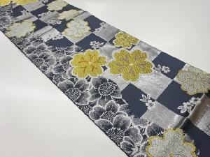 市松に桜・曲線模様織出し袋帯